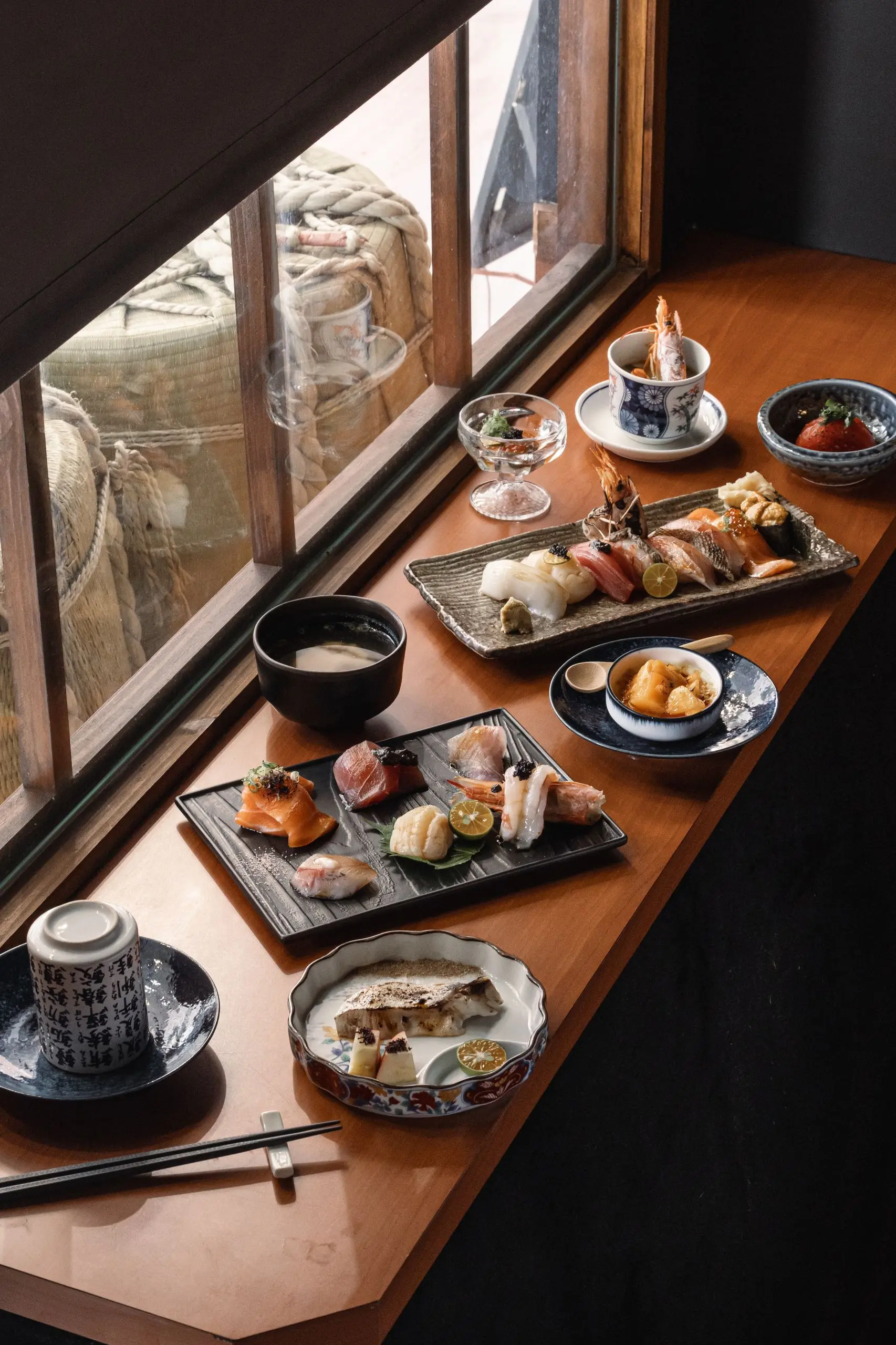 【鮨本道】2025台中日本料理推薦 鮨本道 從旬魚料理到各式魚、貝類刺身及壽司,鮨本道將「親民價格,職人品質」忠實呈現
