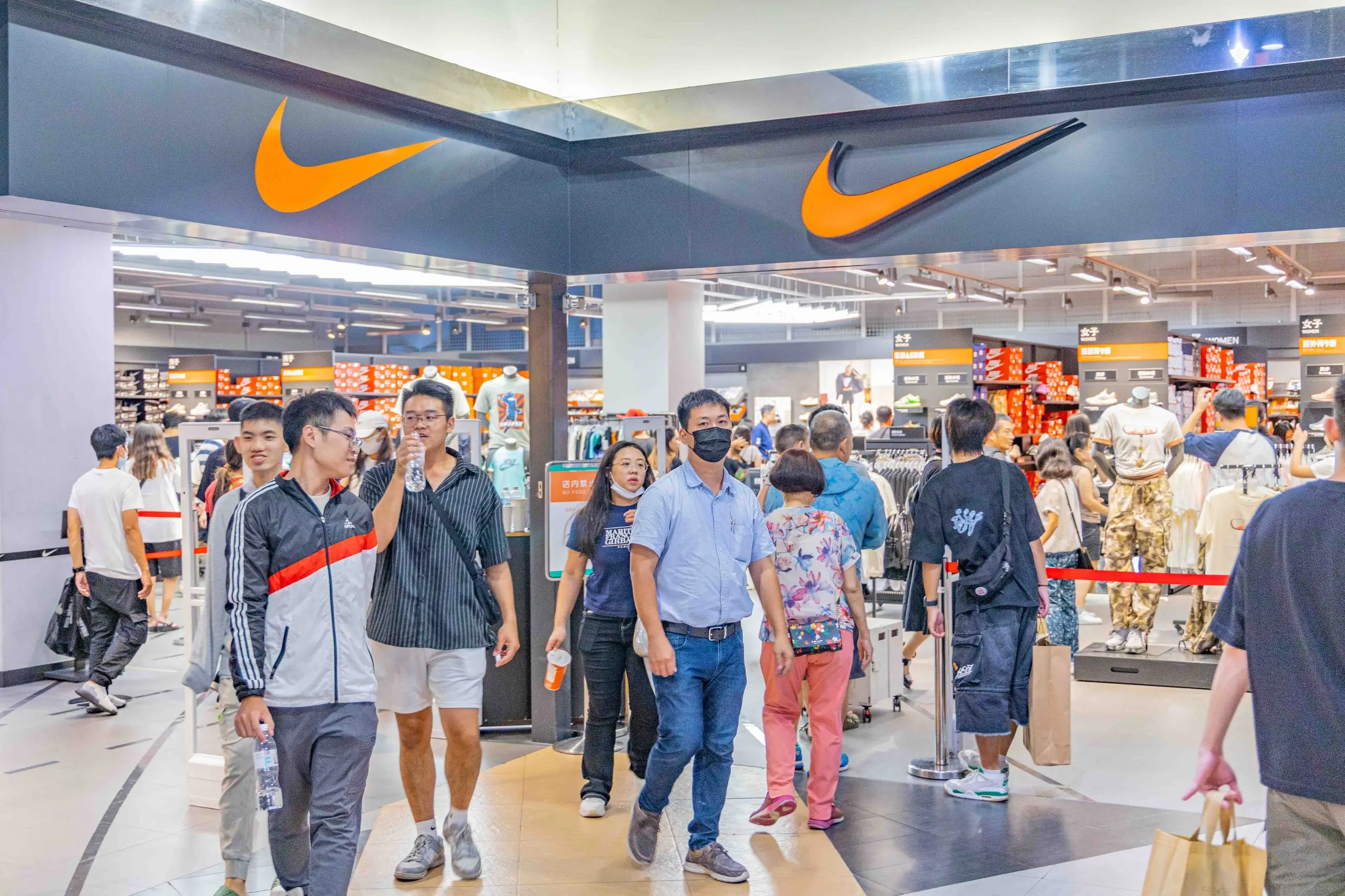 【義大遊樂世界】2025萬聖節活動 義大遊樂世界 義大outlet Nike人潮照