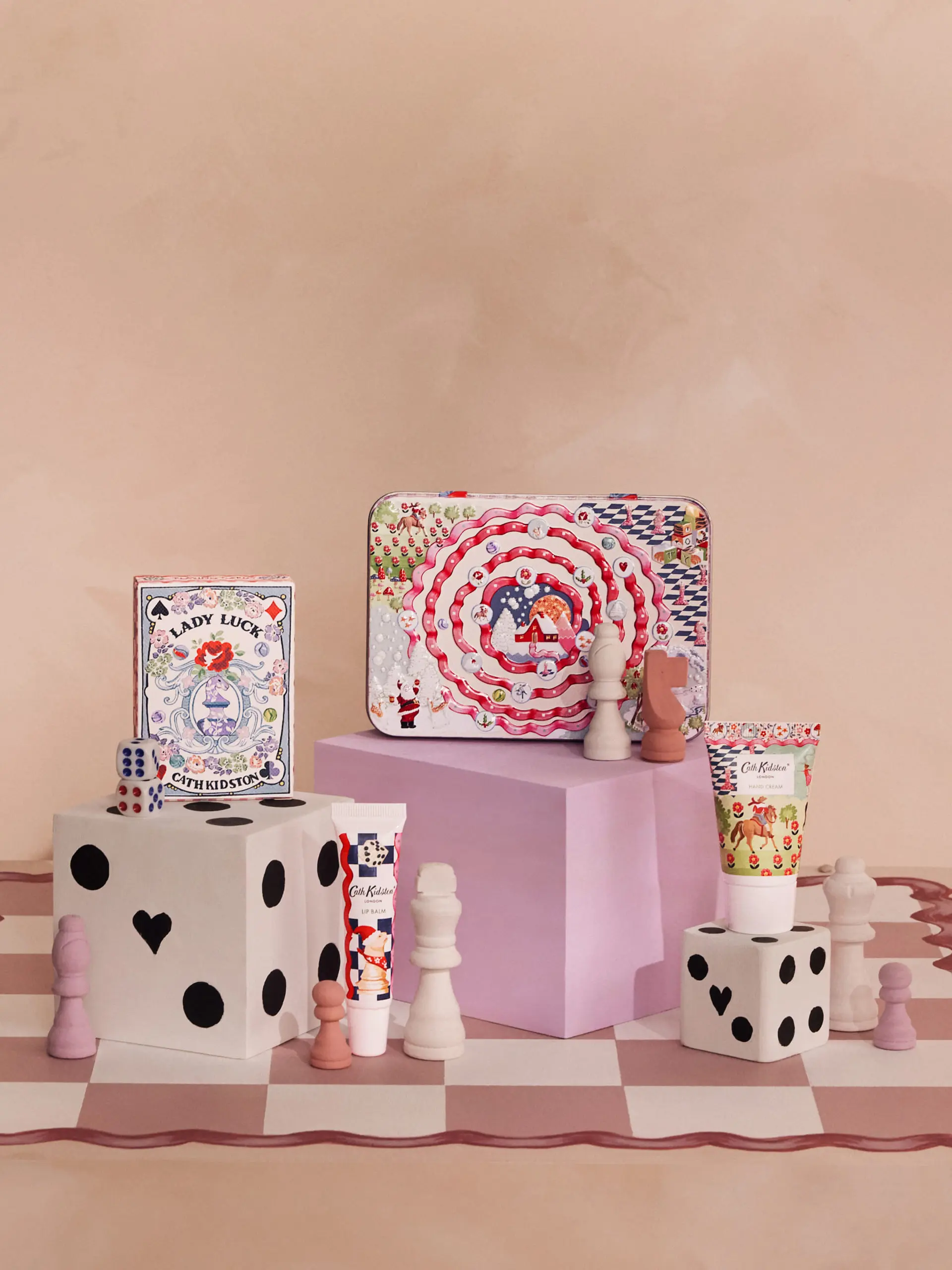 【cath Kidston】cath Kidston 2025 聖誕系列亮相 情境圖 0